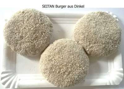 Seitan Pikanter Burger aus Dinkel