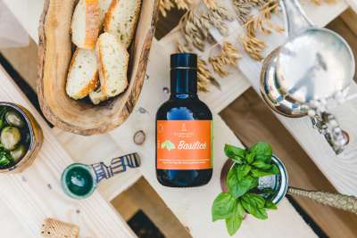Olivenöl mit Basilikum Extrakt
