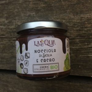 Haselnussmus mit Cacao aus Sizilien