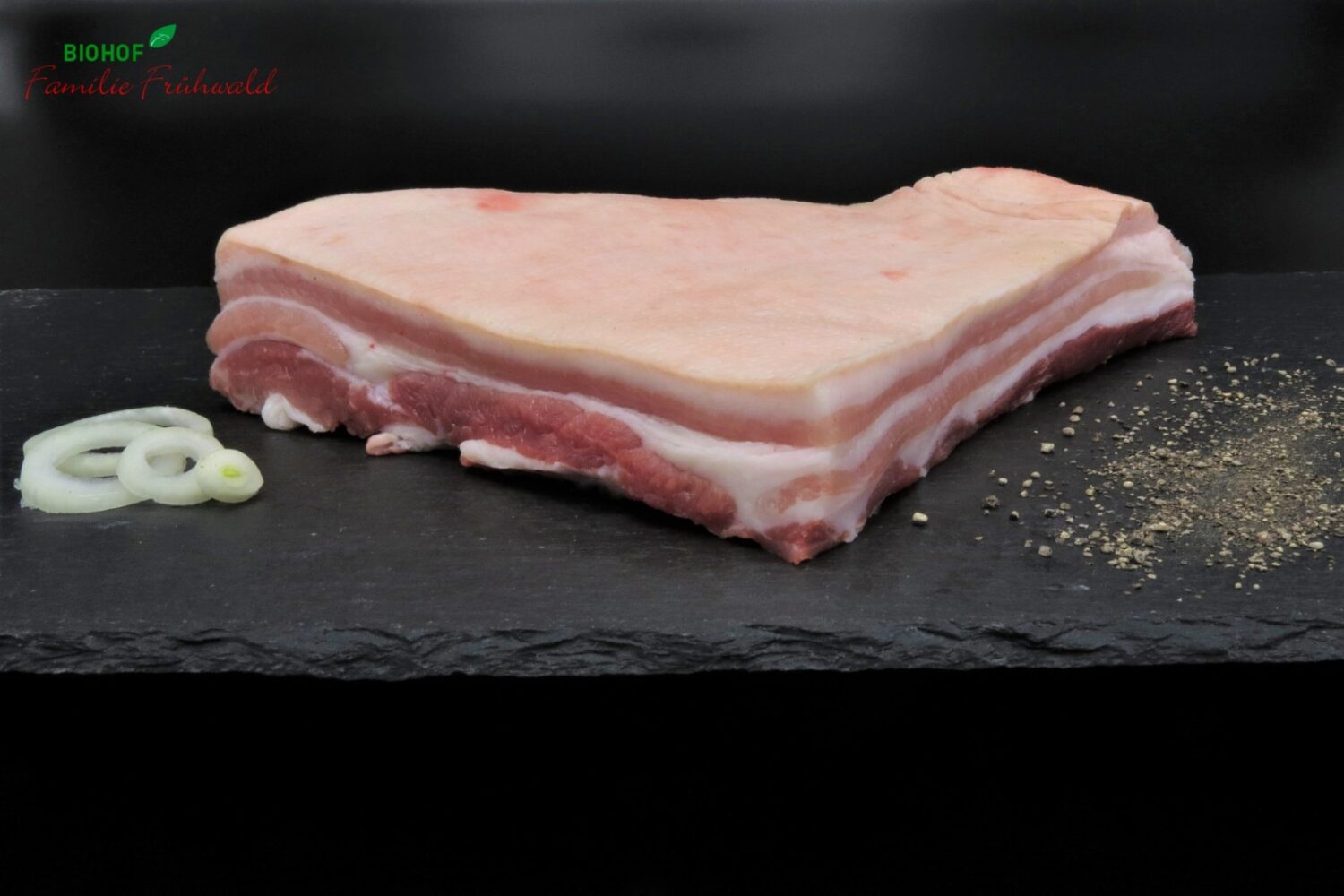 Bauchfleisch ohne Knochen mit Schwarte im Ganzen