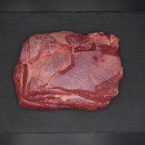 Hals im Ganzen Verwendungszweck: für Gulasch (leicht durchzogen)